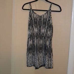 Romper - Black & White